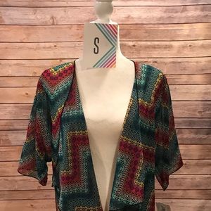 Small LuLaRoe Shirley